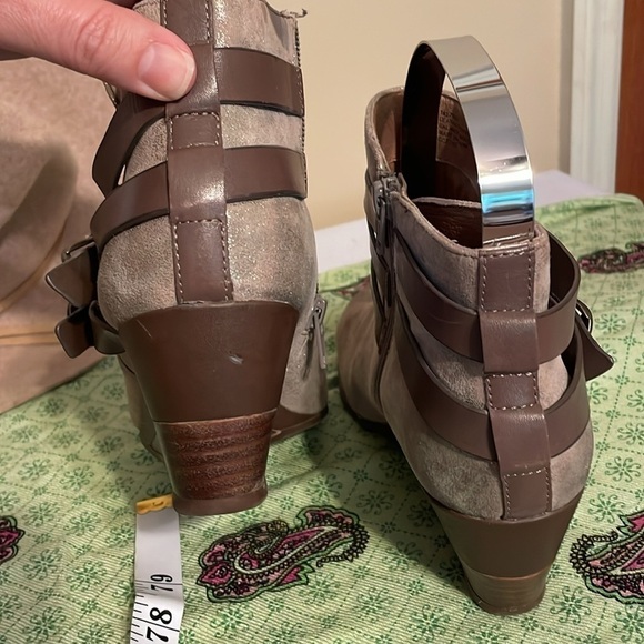 Sofft women’s boots 9 ankle booties sparkle tan buckles wedge comfy neutral - Picture 9 of 10